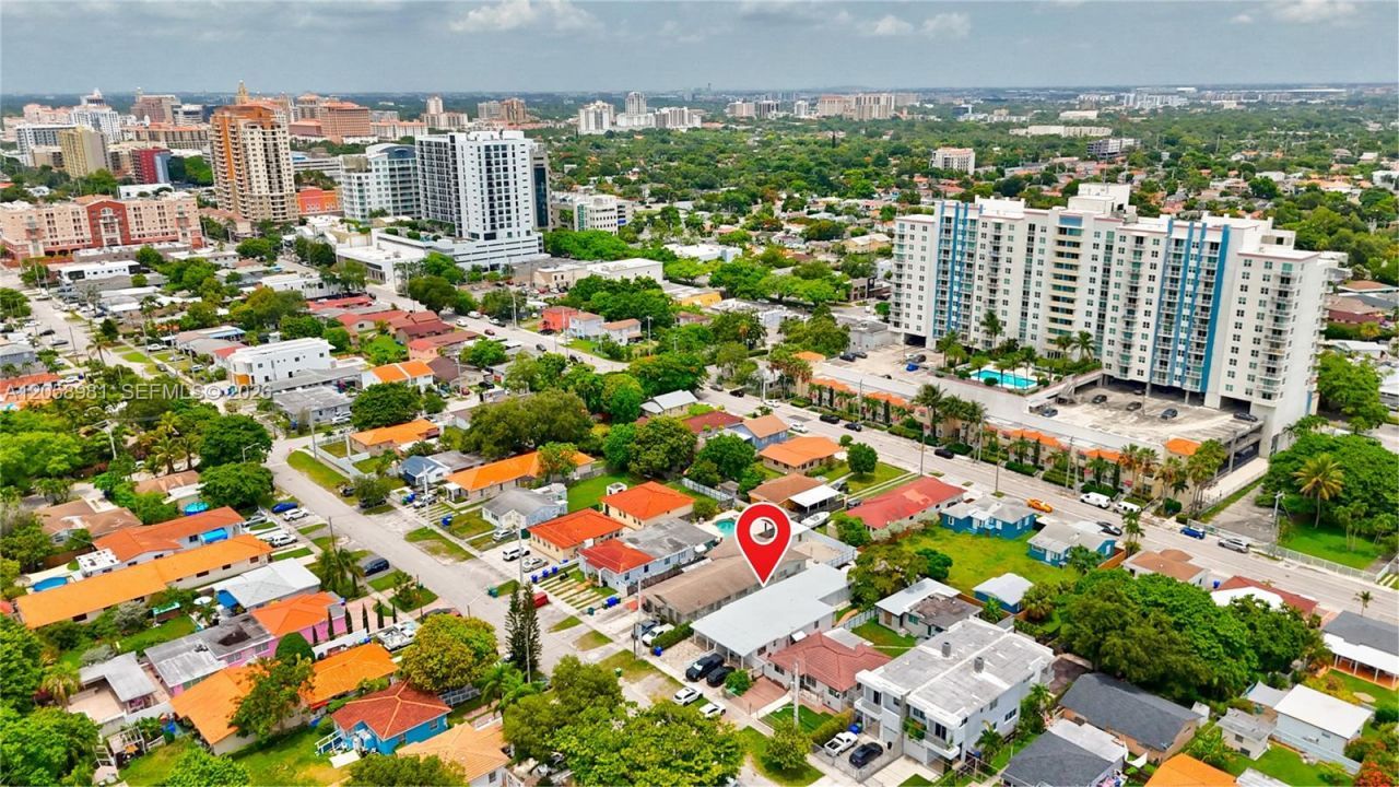 2953 SW 23rd St, Unit 2955, Miami, FL 33145 Photo