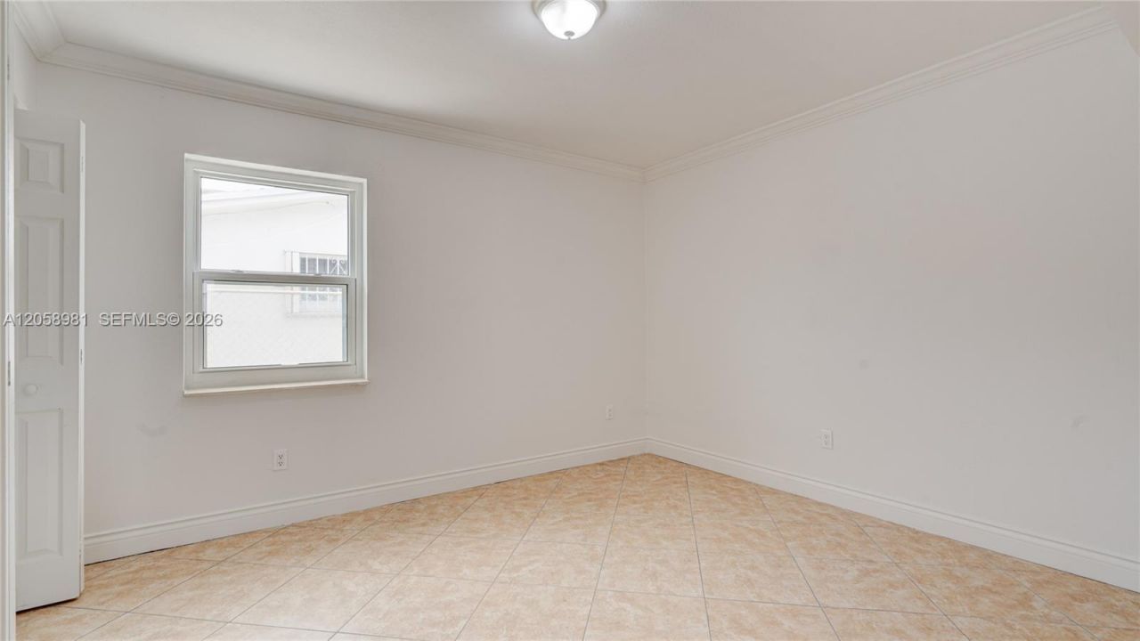 2953 SW 23rd St, Unit 2955, Miami, FL 33145 Photo