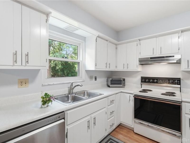 4062 Quail Bush Drive, Dayton, OH 45424 Photo 12