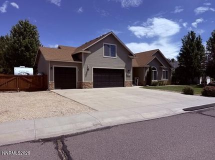2911 La Cresta Circle, Minden, NV 89423 Photo