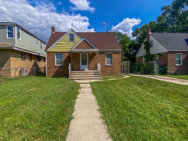 808 E 44th Place, Gary, IN 46409