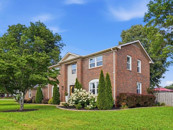 6016 Clifton Dr , Columbia, TN 38401