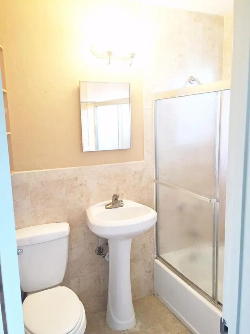2713 NE 33rd Avenue, Unit 1-2, Fort Lauderdale, FL 33308 Photo