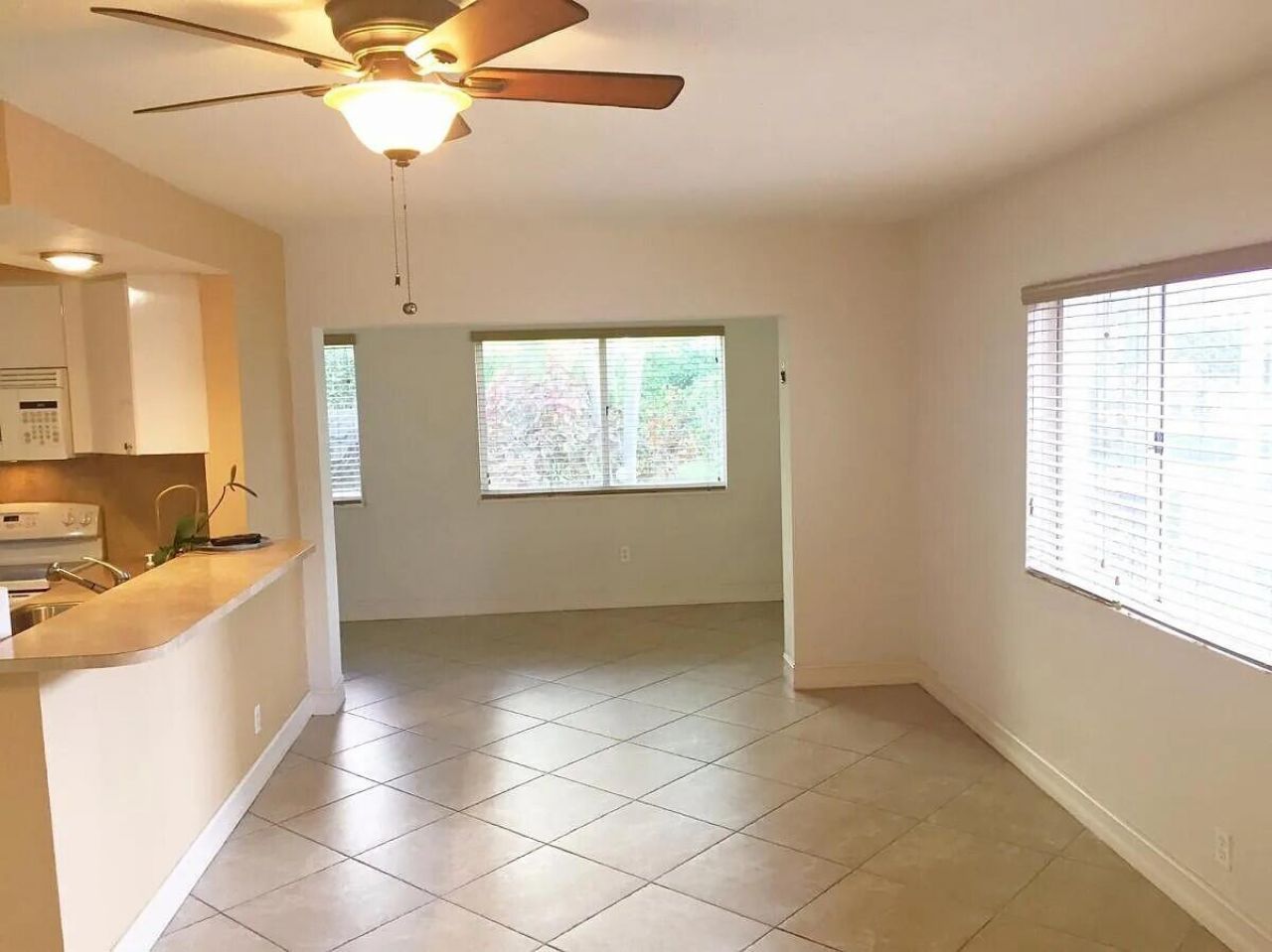 2713 NE 33rd Avenue, Unit 1-2, Fort Lauderdale, FL 33308 Photo