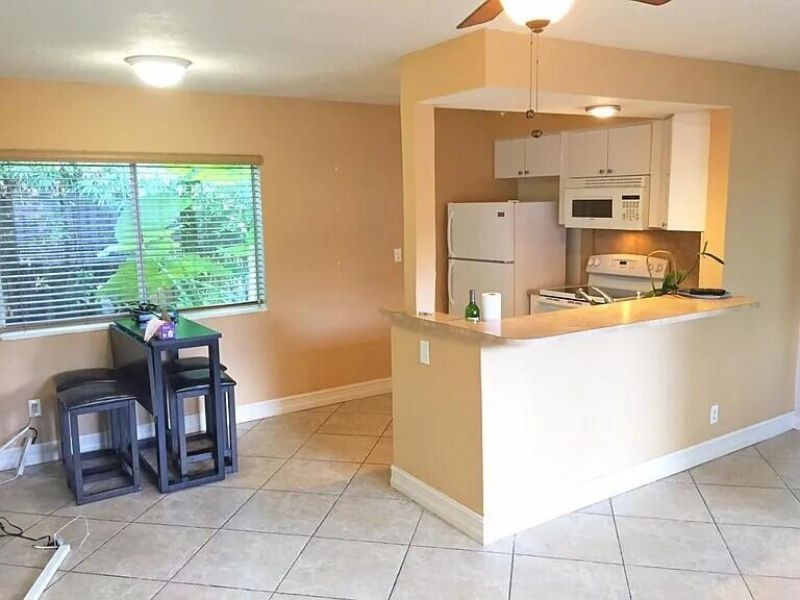 2713 NE 33rd Avenue, Unit 1-2, Fort Lauderdale, FL 33308 Photo