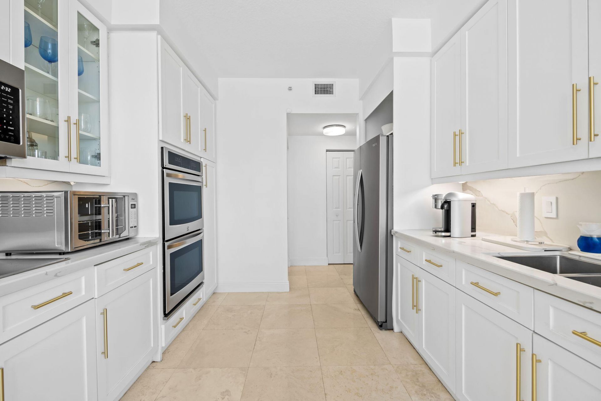 3200 N Ocean Boulevard, Unit 307, Fort Lauderdale, FL 33308 Photo