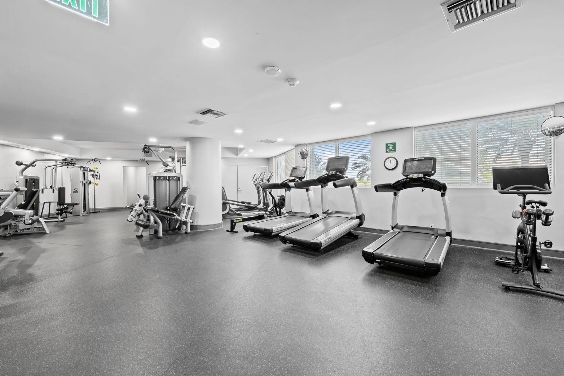 3200 N Ocean Boulevard, Unit 307, Fort Lauderdale, FL 33308 Photo