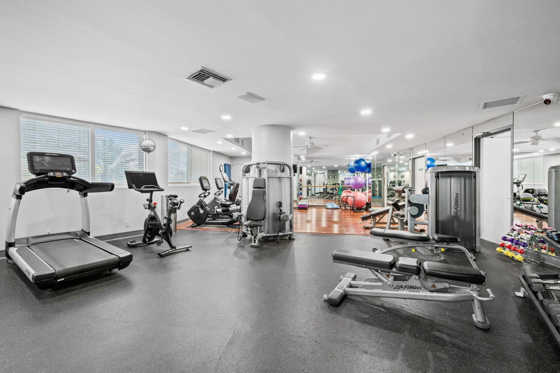 3200 N Ocean Boulevard, Unit 307, Fort Lauderdale, FL 33308 Photo