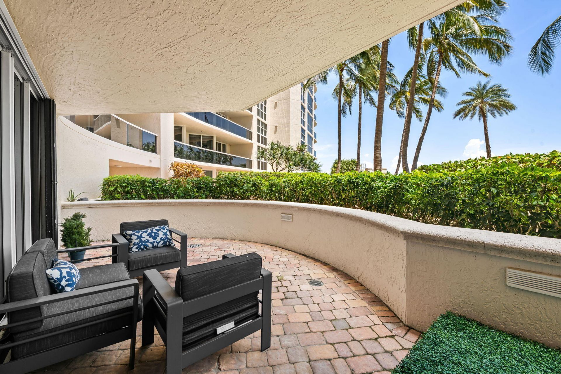 3200 N Ocean Boulevard, Unit 307, Fort Lauderdale, FL 33308 Photo