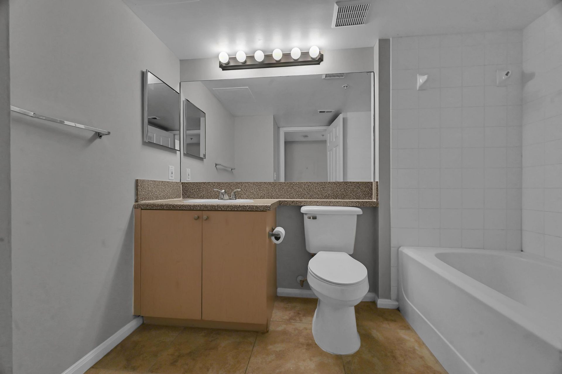 3638 NW Mediterranean Lane, Unit 208, Jensen Beach, FL 34957 Photo