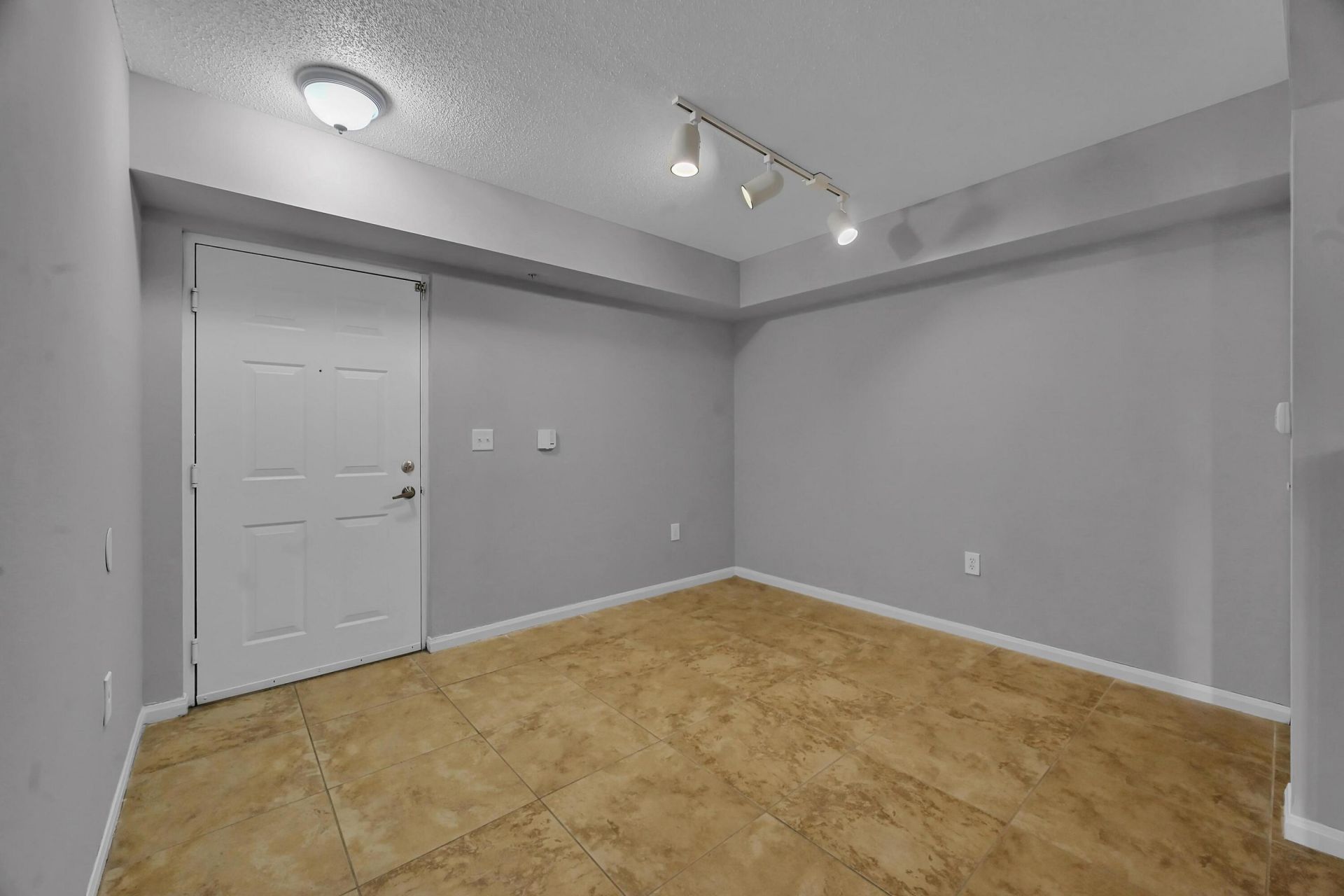 3638 NW Mediterranean Lane, Unit 208, Jensen Beach, FL 34957 Photo