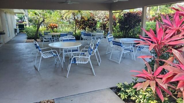 3800 Oaks Clubhouse Drive, Unit 112, Pompano Beach, FL 33069 Photo