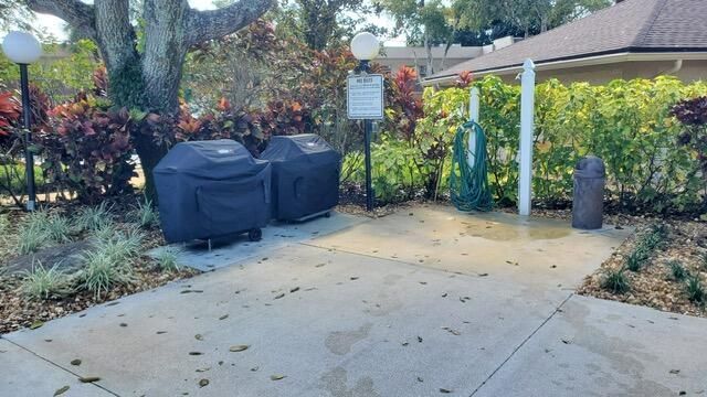 3800 Oaks Clubhouse Drive, Unit 112, Pompano Beach, FL 33069 Photo
