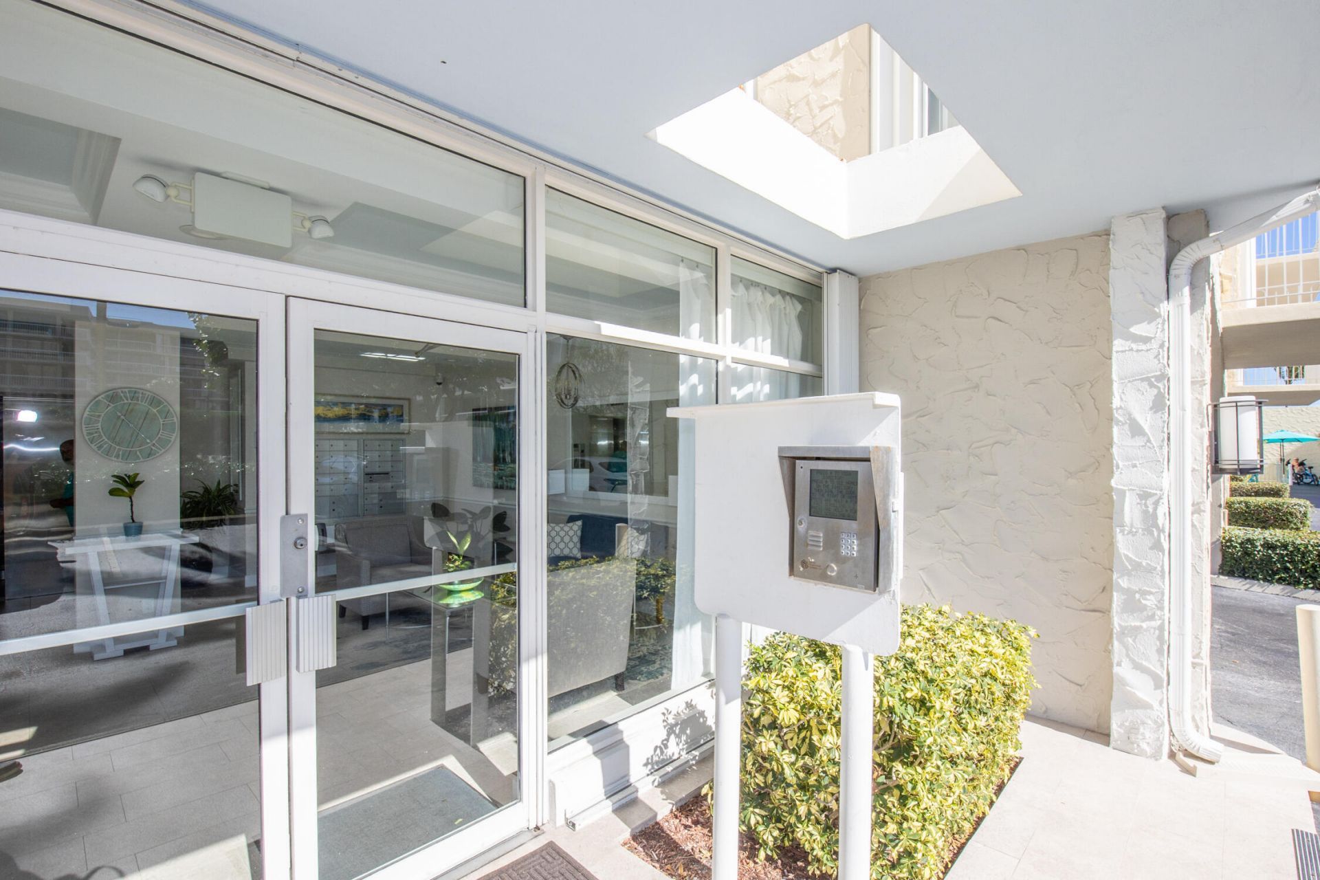 3230 S Ocean Boulevard, Unit E609, Palm Beach, FL 33480 Photo