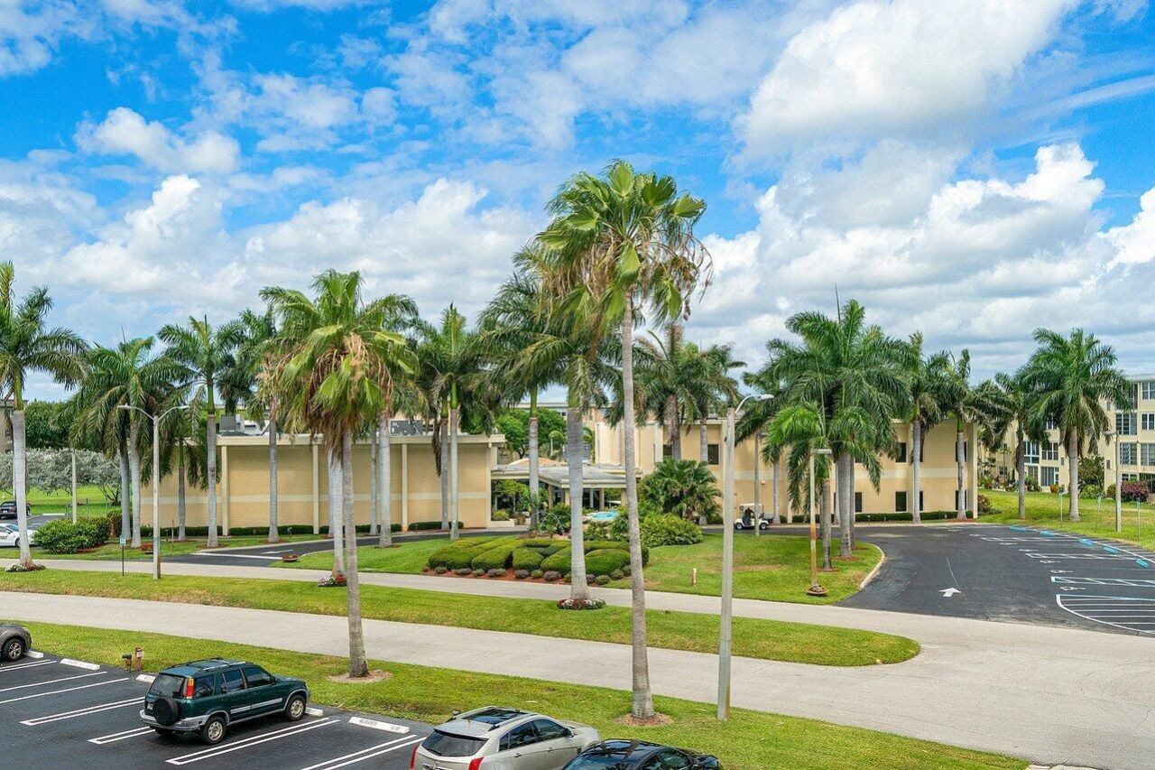 2615 NE 1st Court, Unit 407, Boynton Beach, FL 33435 Photo