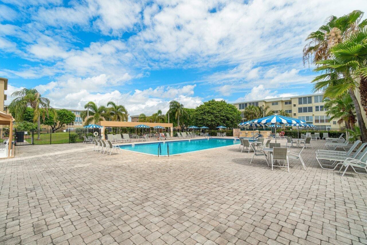2615 NE 1st Court, Unit 407, Boynton Beach, FL 33435 Photo