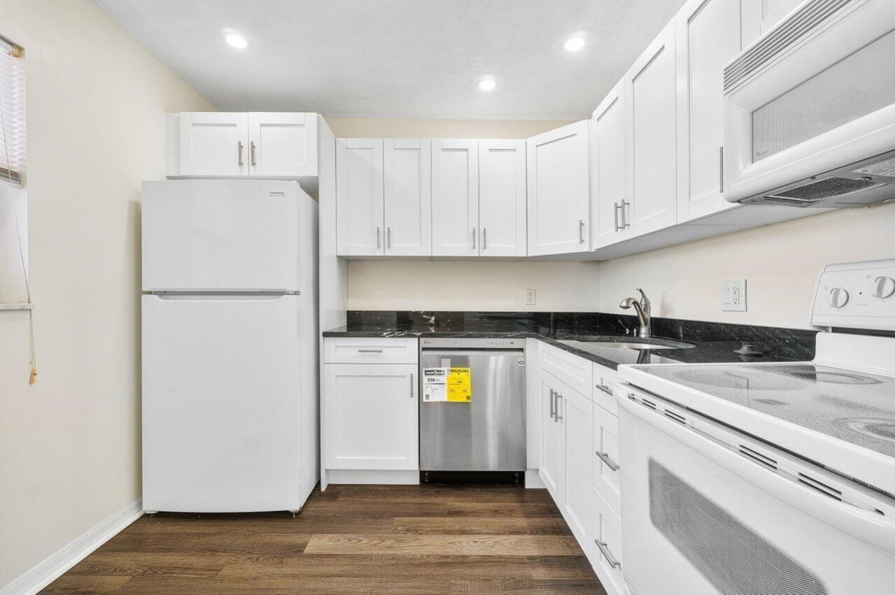 2615 NE 1st Court, Unit 407, Boynton Beach, FL 33435 Photo