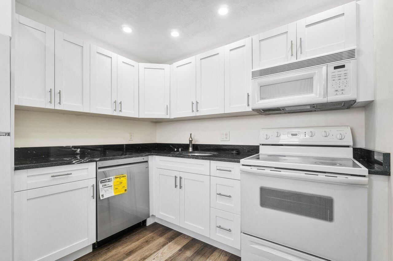 2615 NE 1st Court, Unit 407, Boynton Beach, FL 33435 Photo