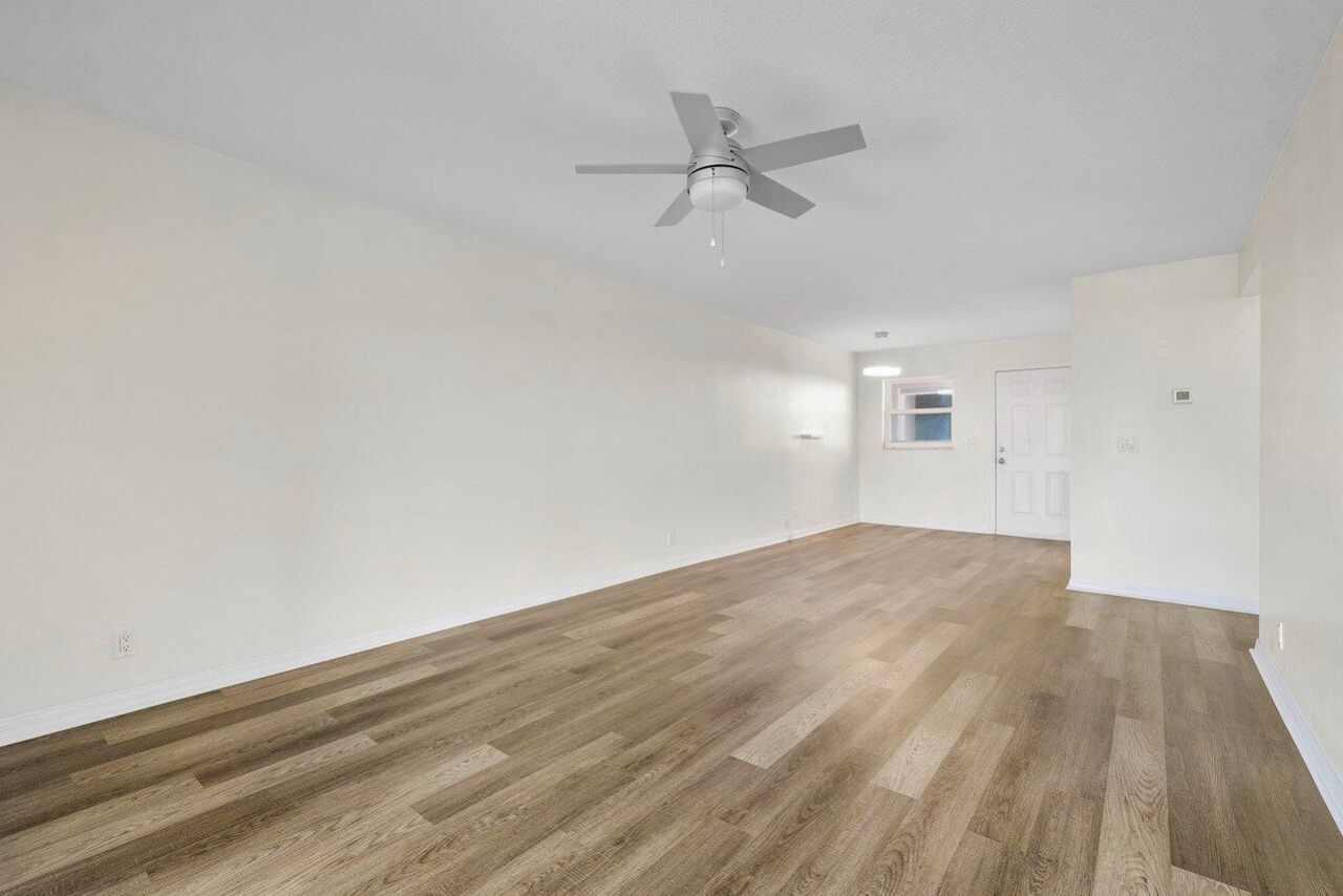 2615 NE 1st Court, Unit 407, Boynton Beach, FL 33435 Photo