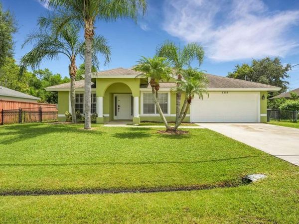 5335 NW CONLEY Drive, Port St. Lucie, FL 34986