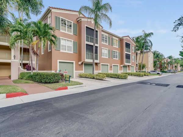 11780 St Andrews 205 Place, Unit 205, Wellington, FL 33414