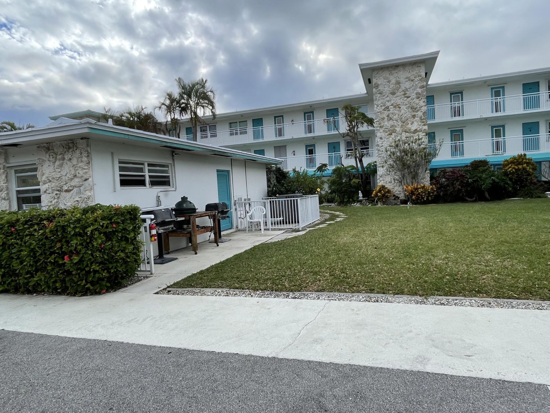 37 Yacht Club Drive, Unit 303, North Palm Beach, FL 33408 Photo