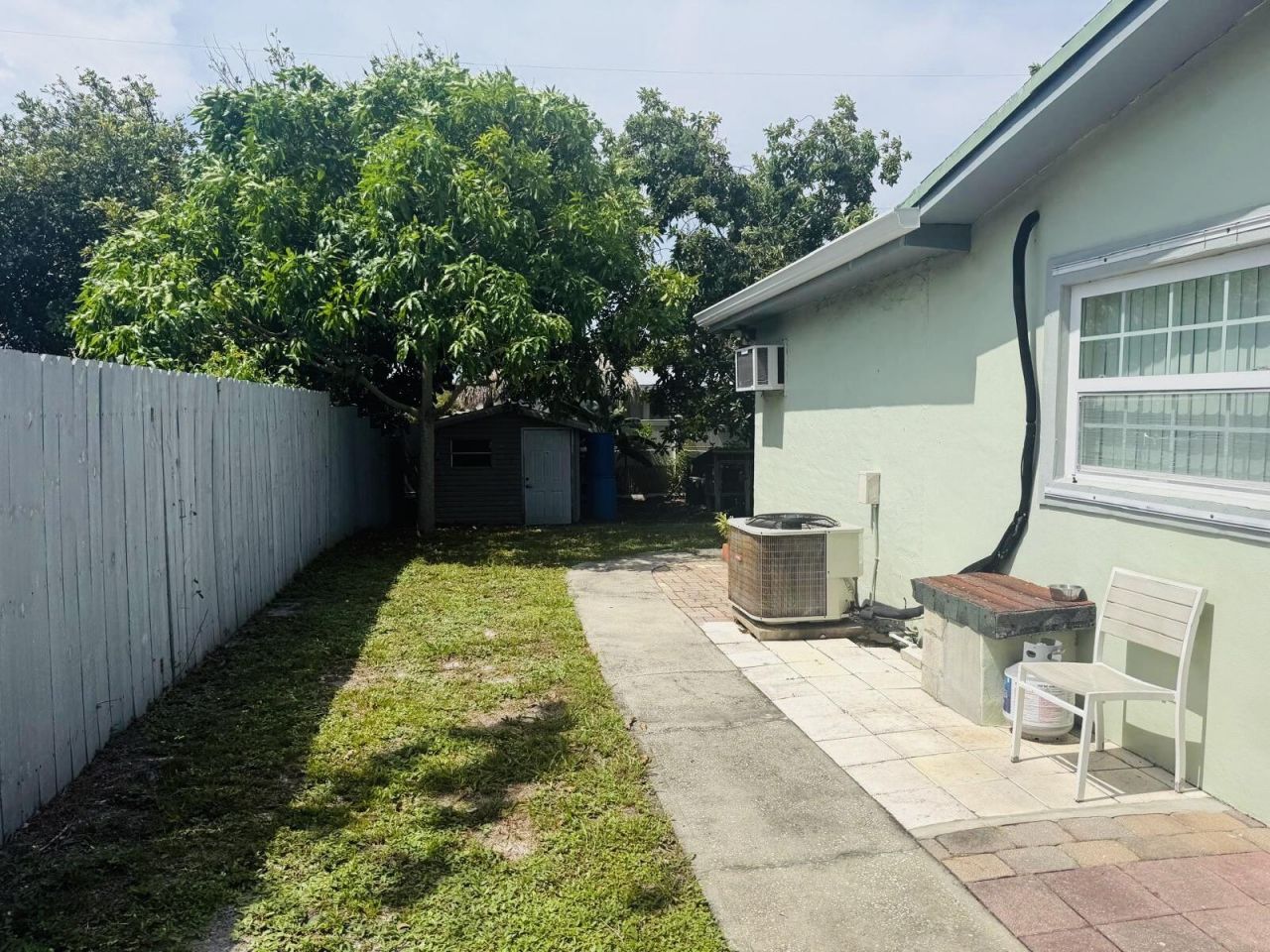 3335 10th Avenue N, Palm Springs, FL 33461 Photo