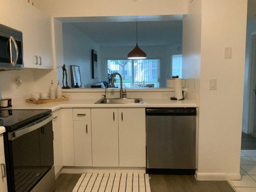 9580 Weldon Circle, Unit K105, Tamarac, FL 33321 Photo