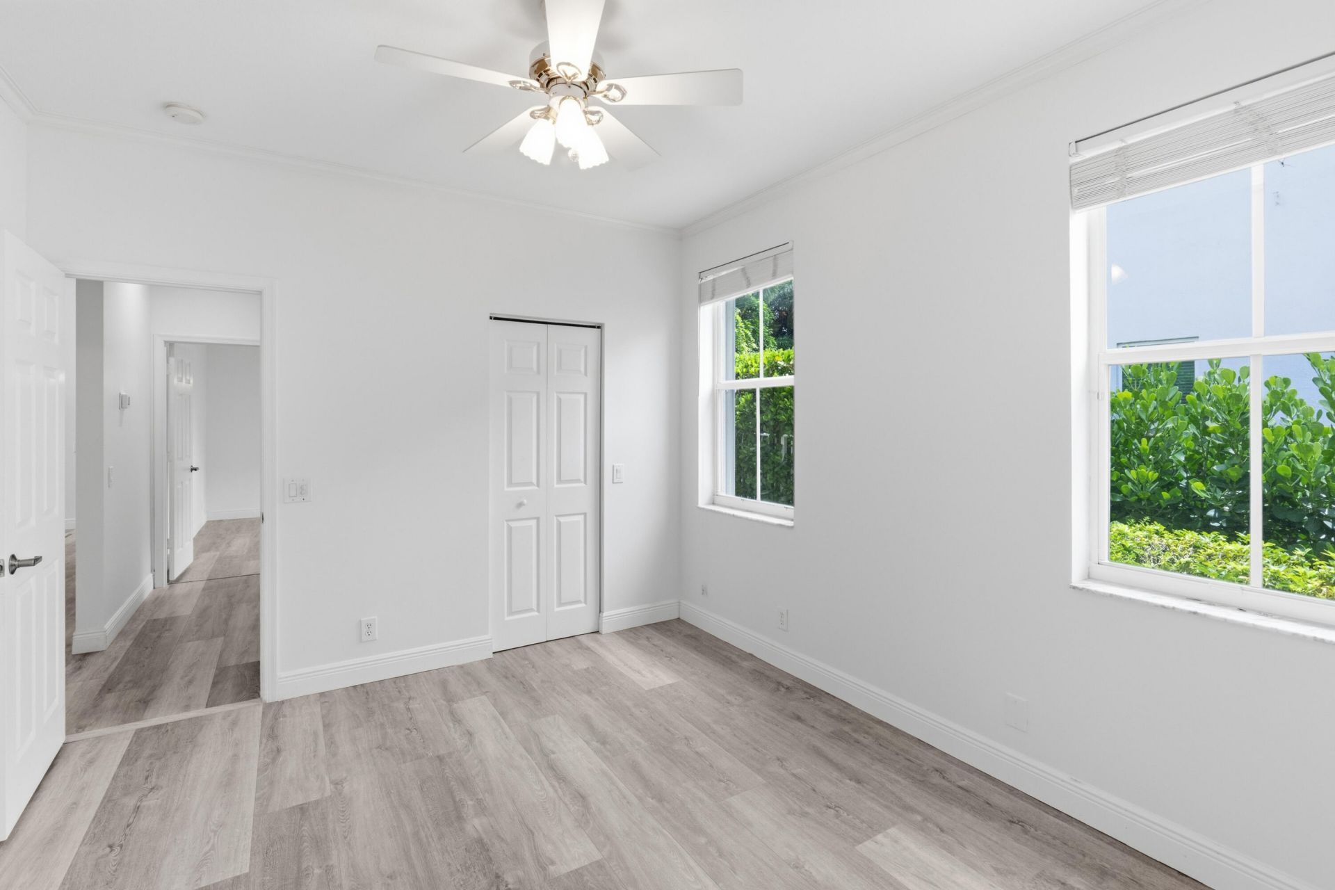 2458 Greenbrier Court, Weston, FL 33327 Photo