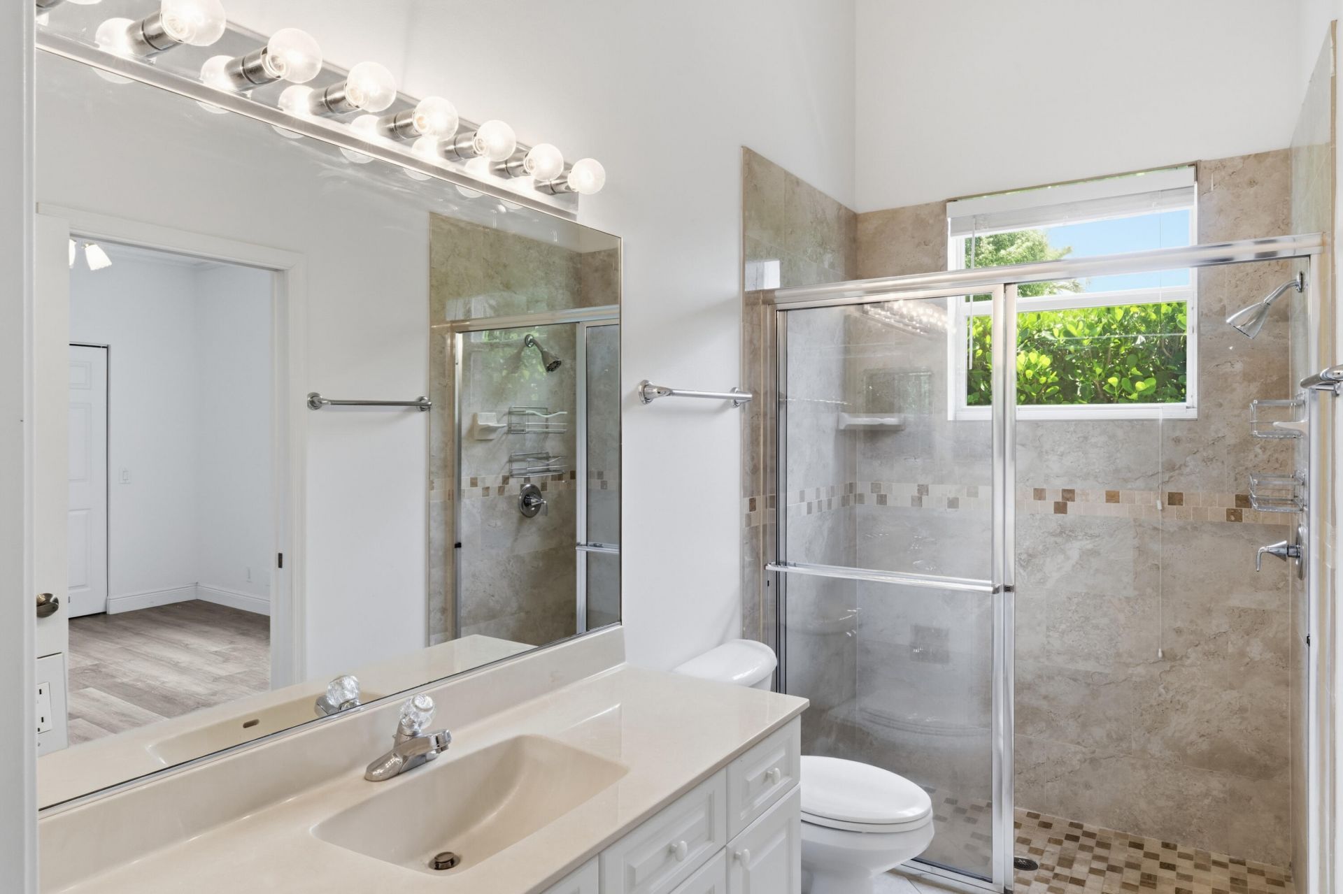 2458 Greenbrier Court, Weston, FL 33327 Photo