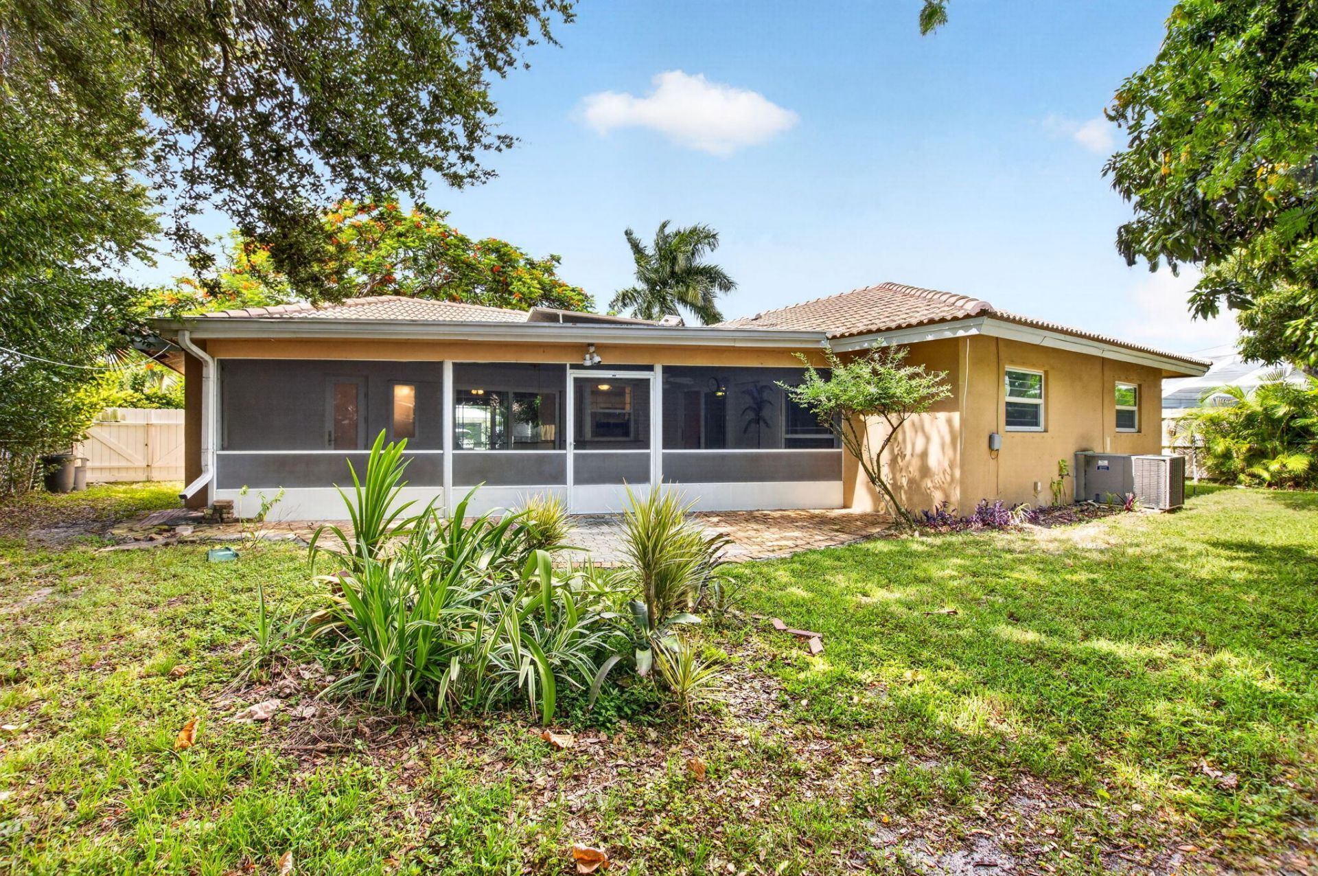 1011 SW 7th Street, Boca Raton, FL 33486 Photo