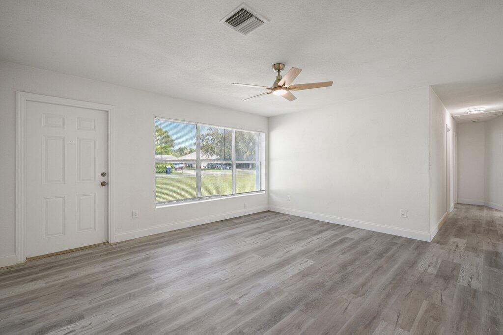 911 SE Dolphin Drive, Stuart, FL 34996 Photo