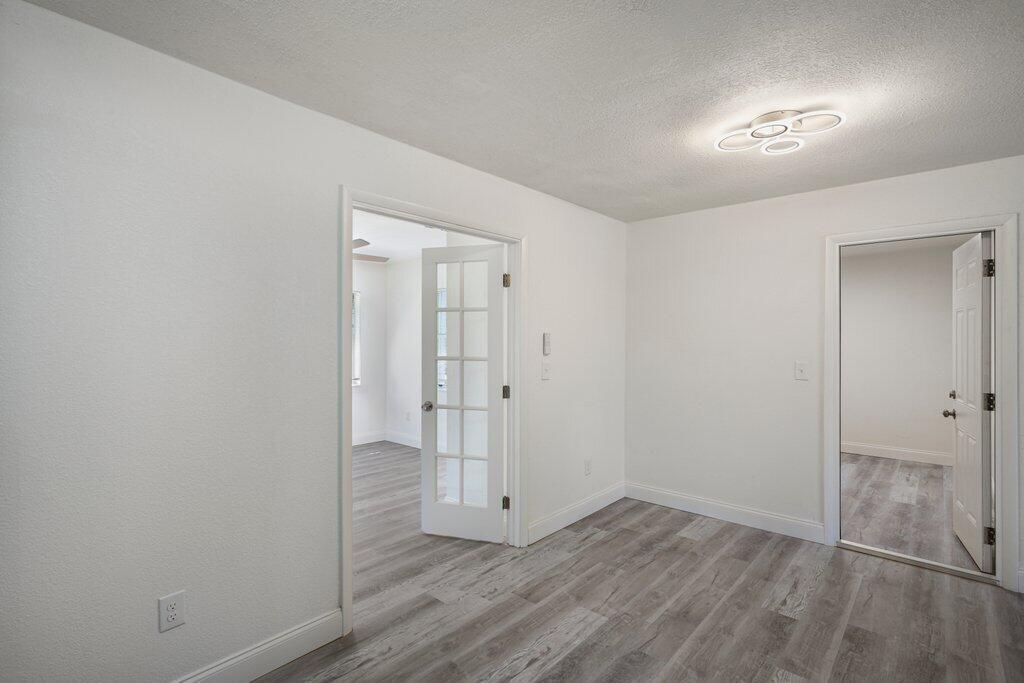 911 SE Dolphin Drive, Stuart, FL 34996 Photo