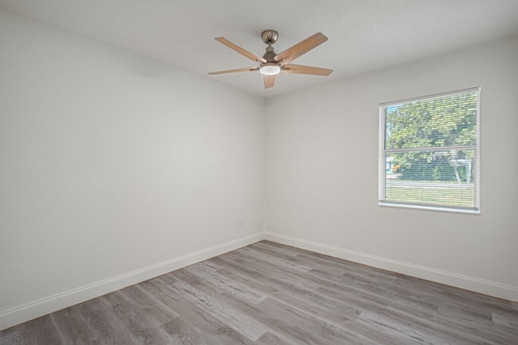 911 SE Dolphin Drive, Stuart, FL 34996 Photo