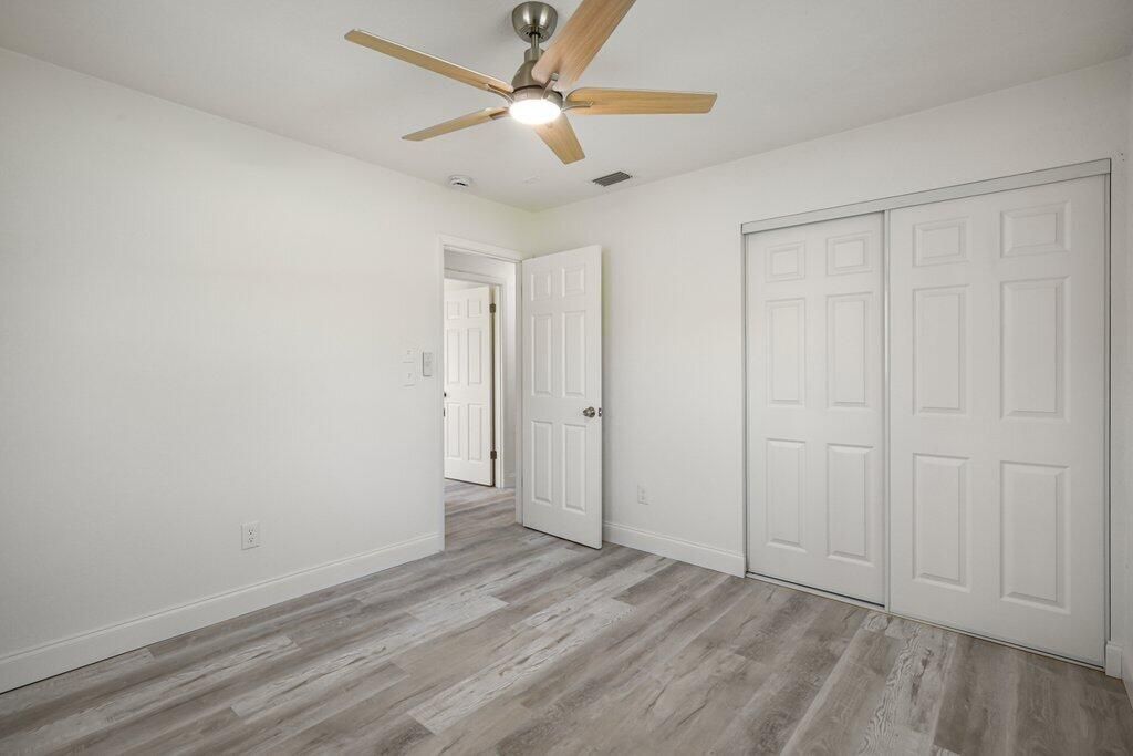 911 SE Dolphin Drive, Stuart, FL 34996 Photo