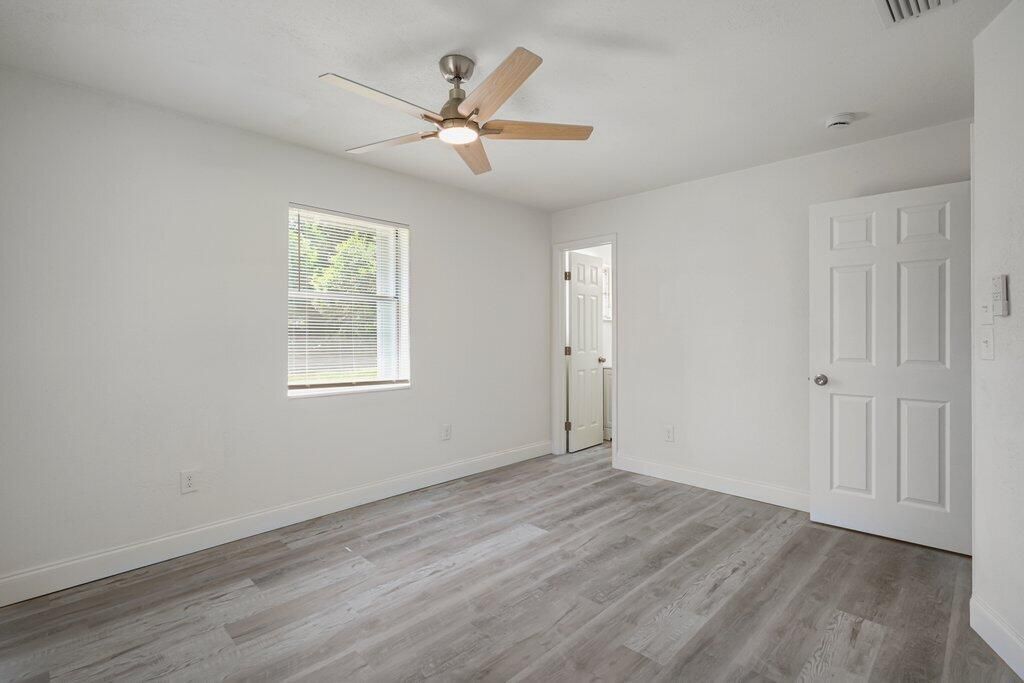 911 SE Dolphin Drive, Stuart, FL 34996 Photo