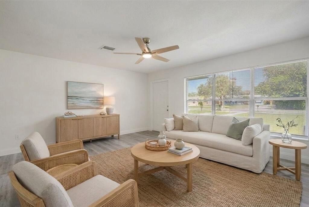 911 SE Dolphin Drive, Stuart, FL 34996 Photo