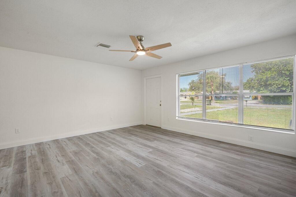 911 SE Dolphin Drive, Stuart, FL 34996 Photo