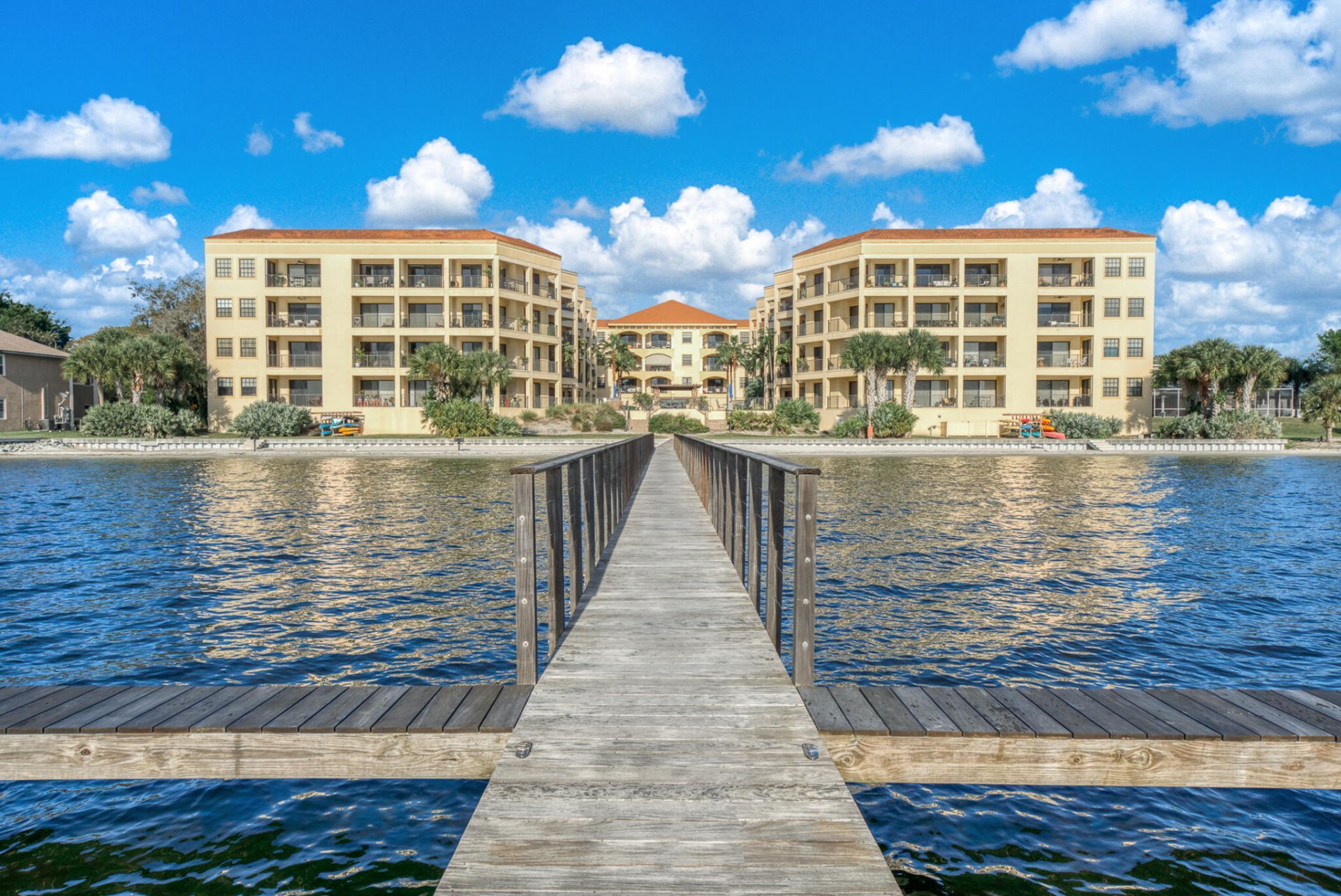 2351 Lakeview Drive, Unit 209, Sebring, FL 33870 Photo