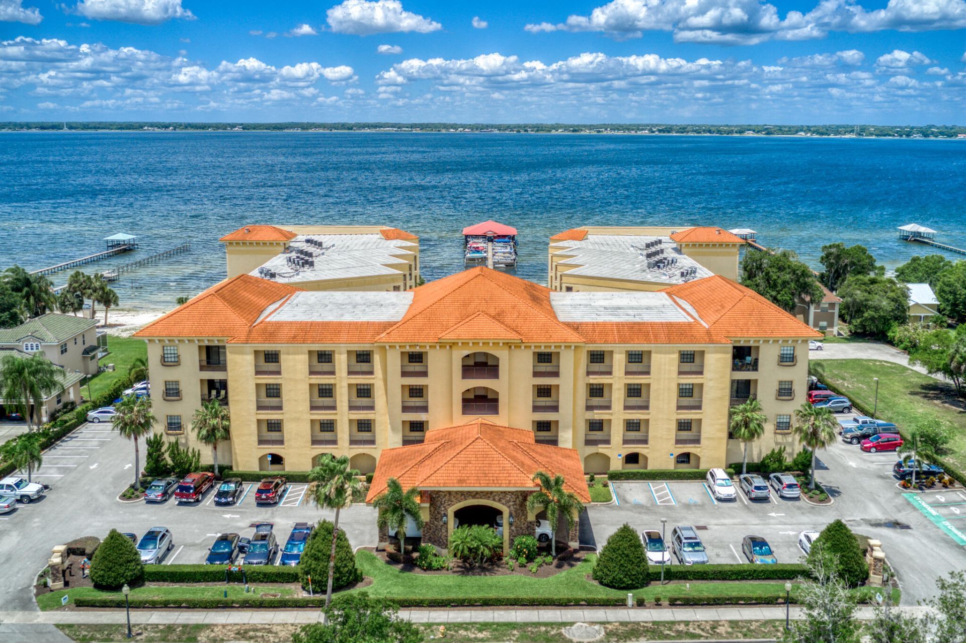 2351 Lakeview Drive, Unit 209, Sebring, FL 33870 Photo