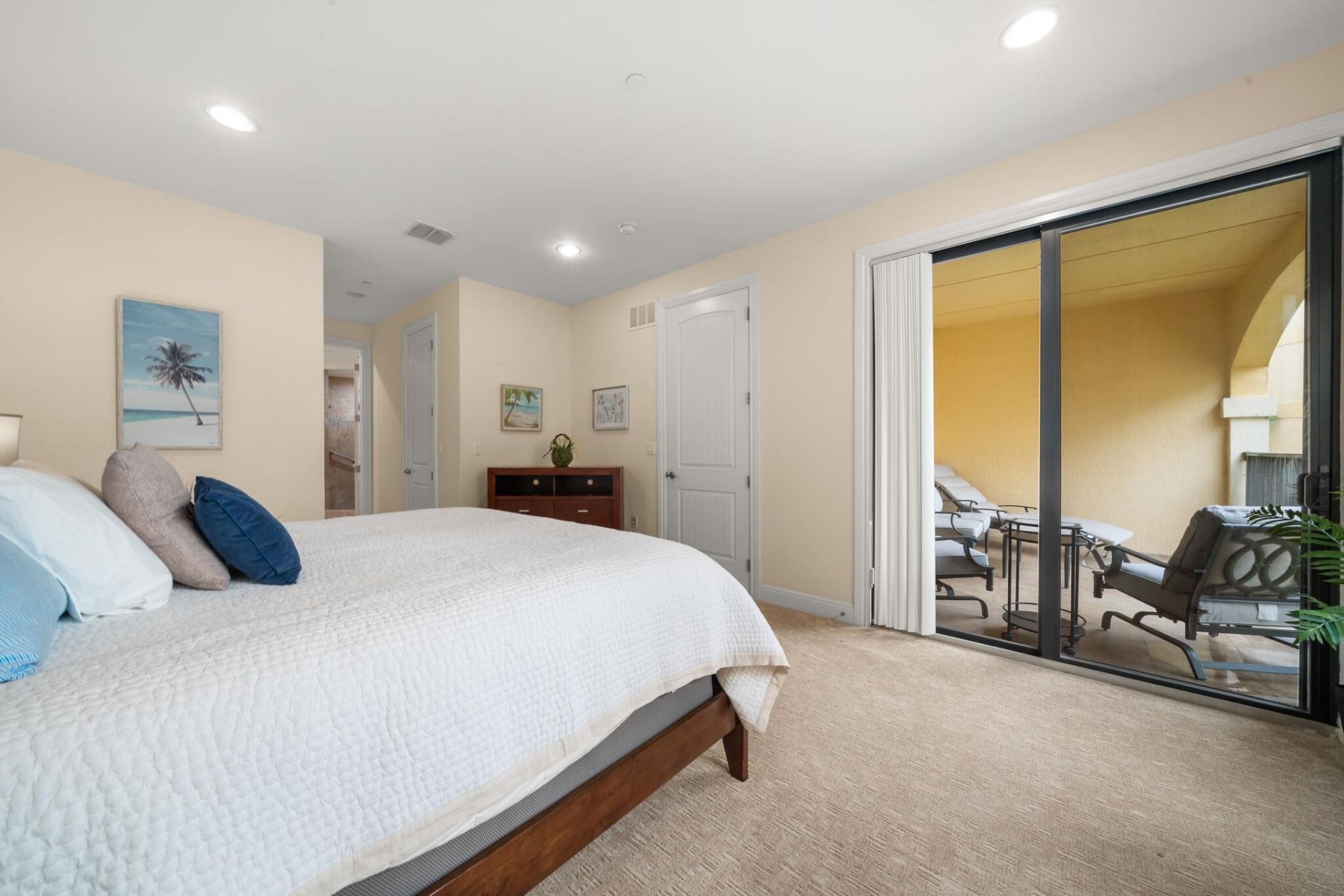 2351 Lakeview Drive, Unit 209, Sebring, FL 33870 Photo