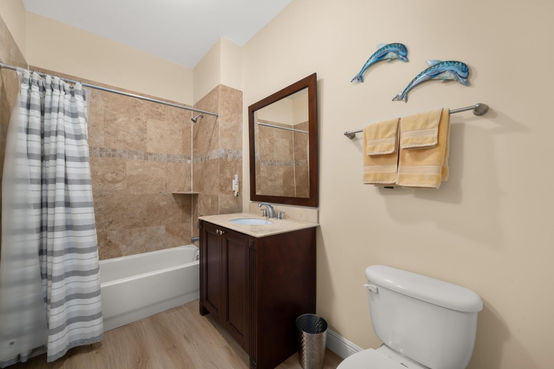 2351 Lakeview Drive, Unit 209, Sebring, FL 33870 Photo