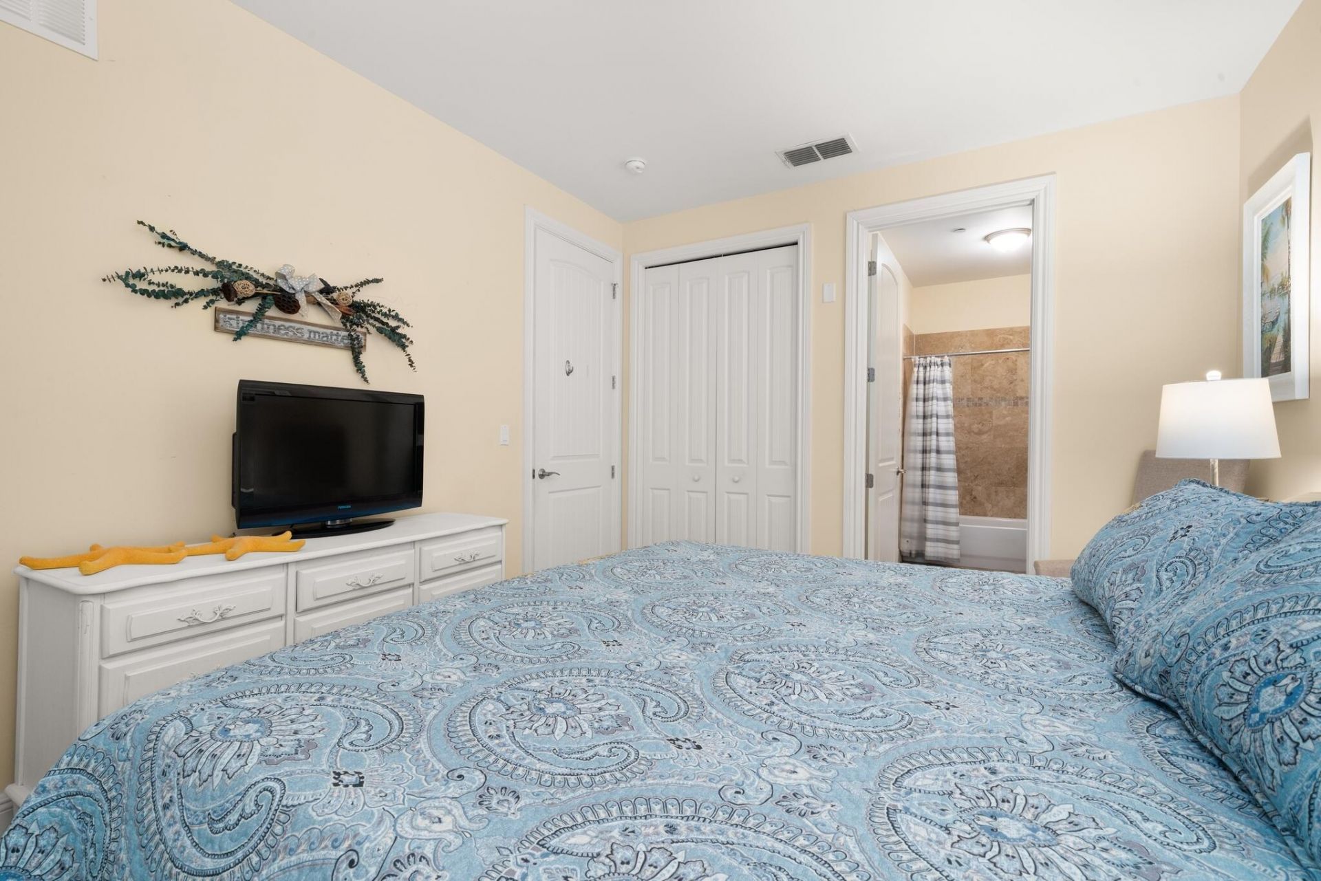 2351 Lakeview Drive, Unit 209, Sebring, FL 33870 Photo