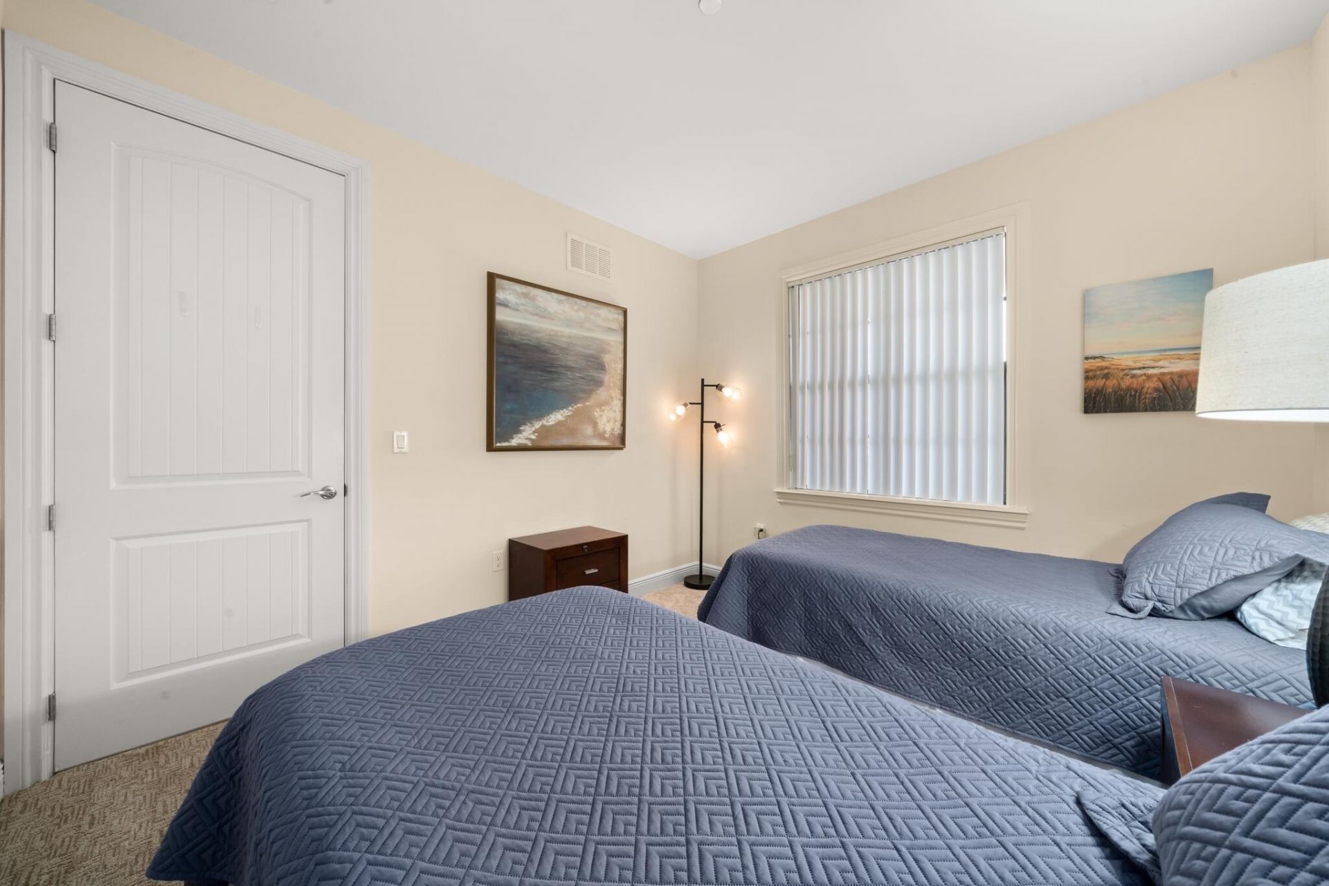 2351 Lakeview Drive, Unit 209, Sebring, FL 33870 Photo