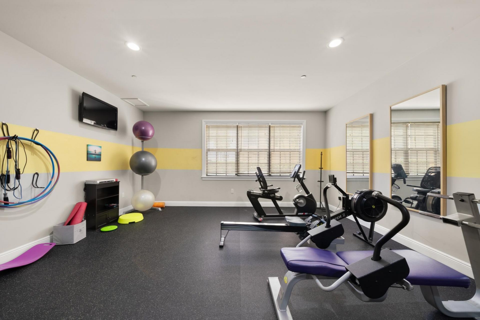 2351 Lakeview Drive, Unit 209, Sebring, FL 33870 Photo