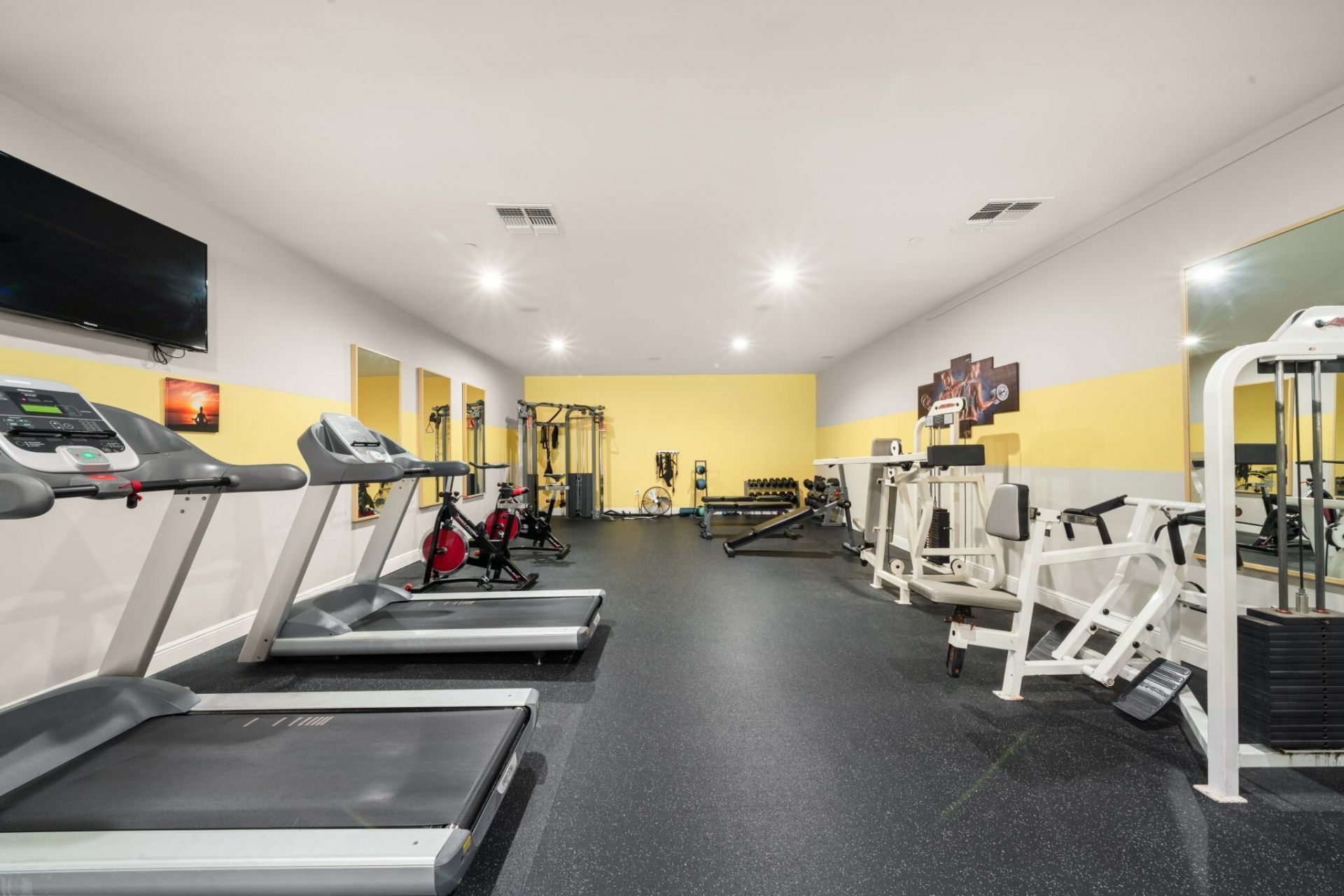 2351 Lakeview Drive, Unit 209, Sebring, FL 33870 Photo