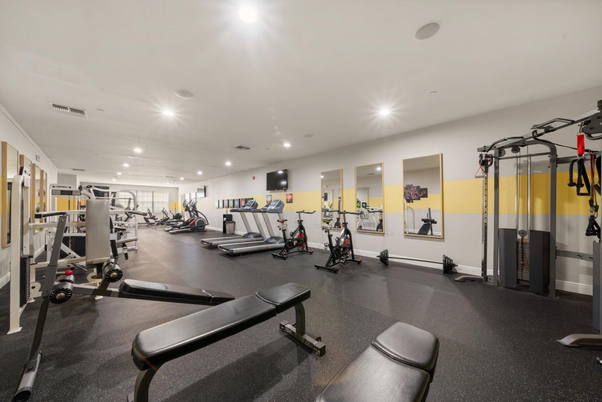 2351 Lakeview Drive, Unit 209, Sebring, FL 33870 Photo