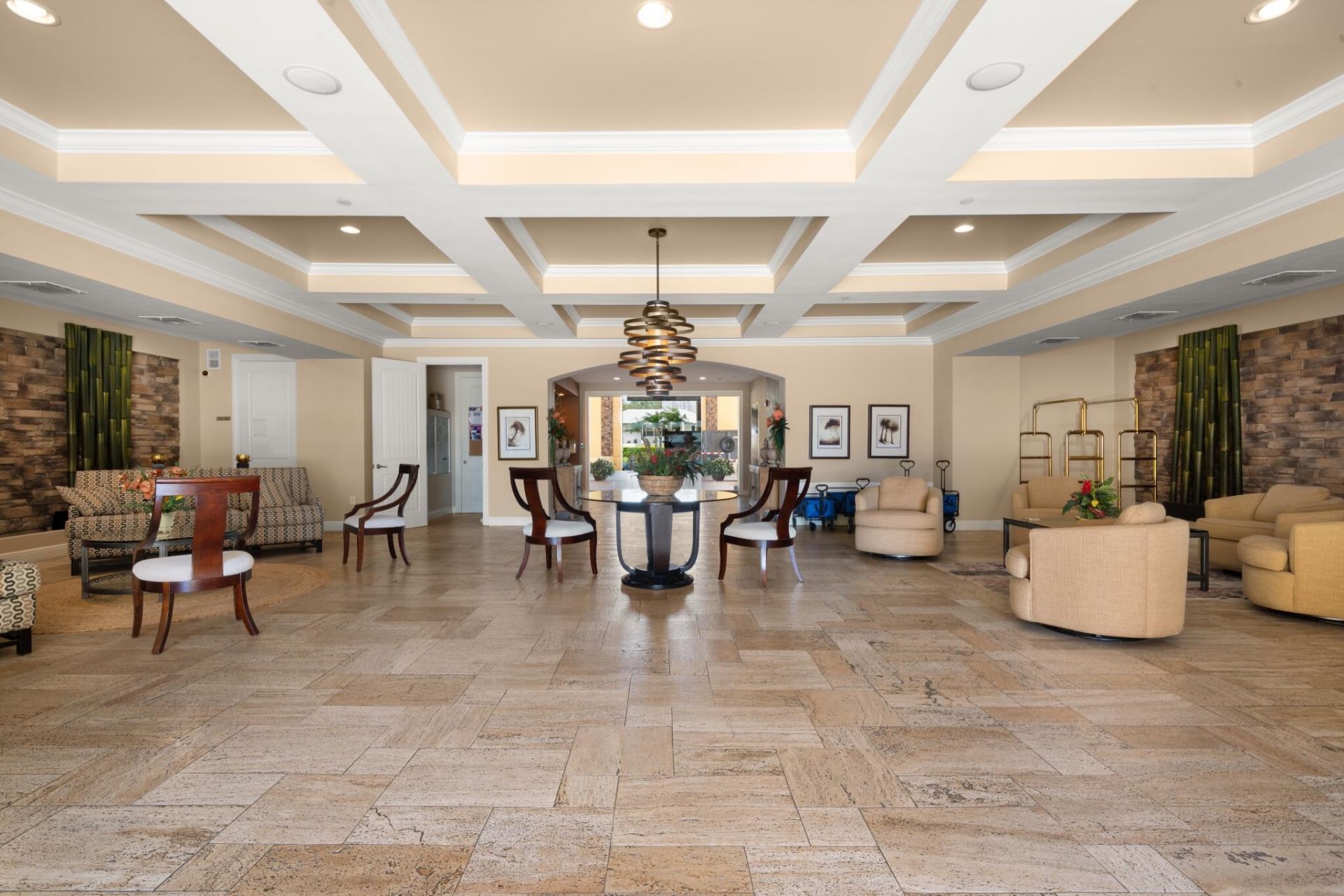 2351 Lakeview Drive, Unit 209, Sebring, FL 33870 Photo