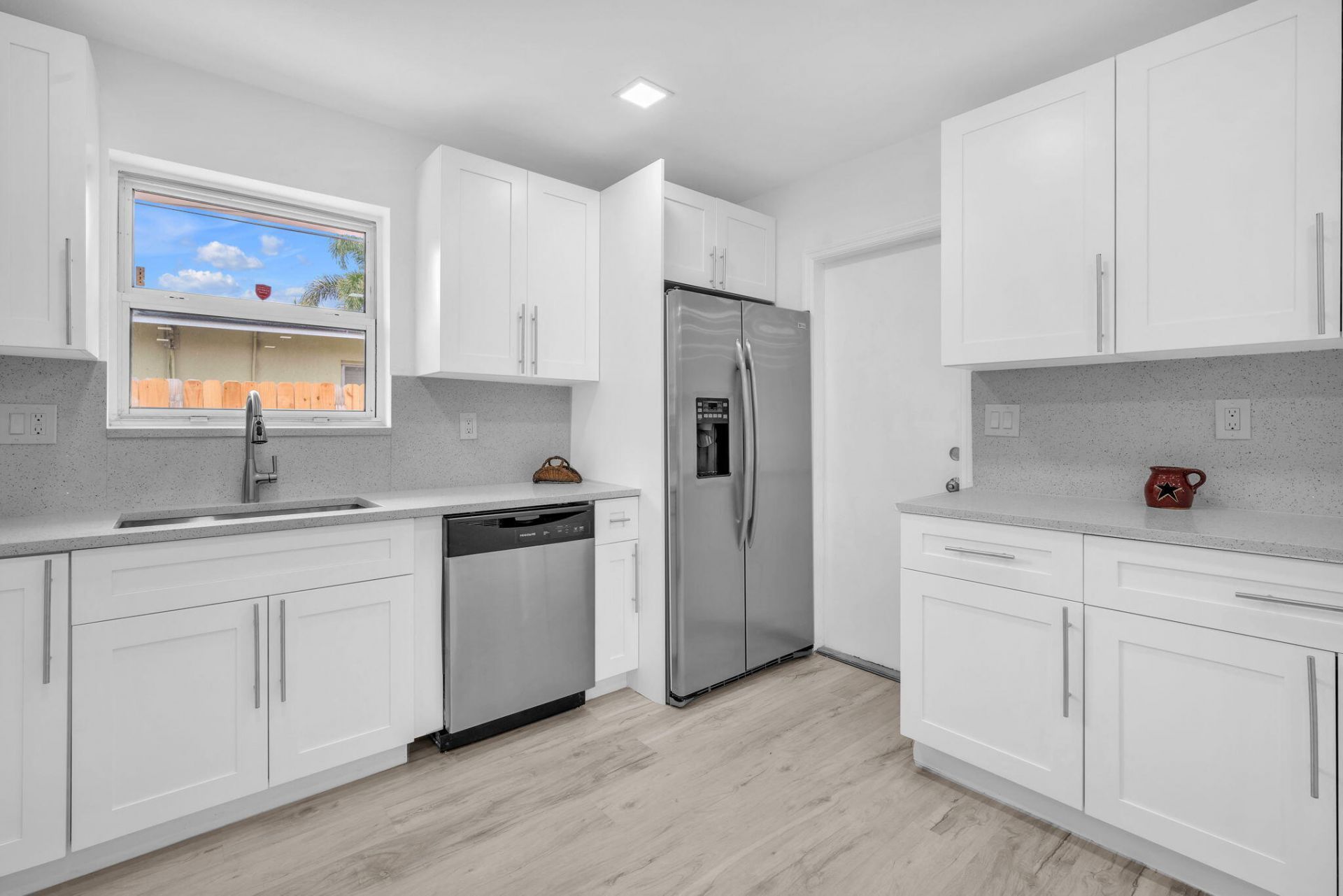 4872 NW 6th Court, Plantation, FL 33317 Photo