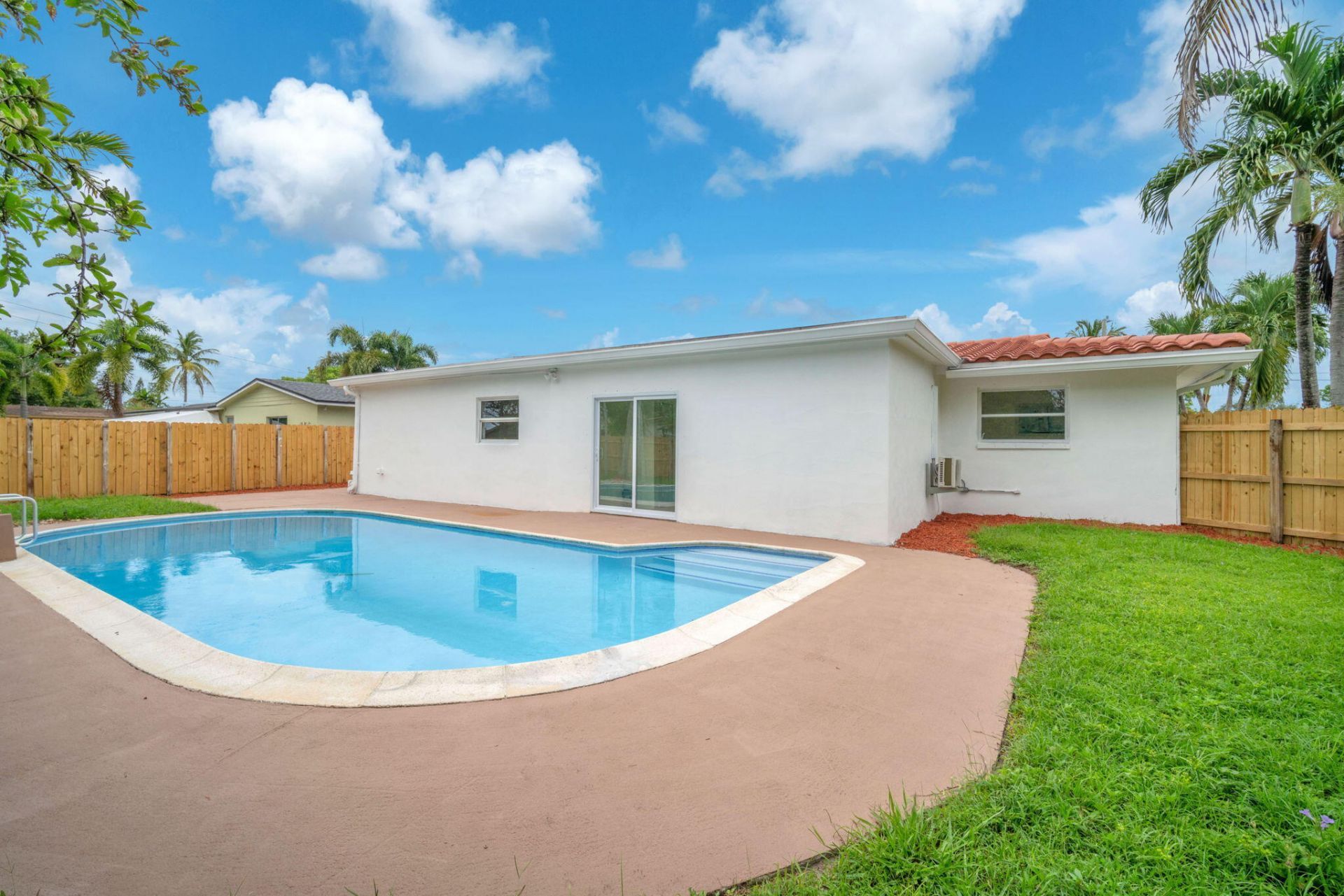 4872 NW 6th Court, Plantation, FL 33317 Photo